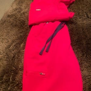 Figs jogger set. Size XS and XSP pants.